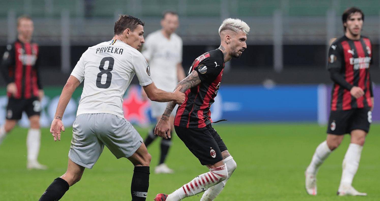 在球场上总 在球场上总